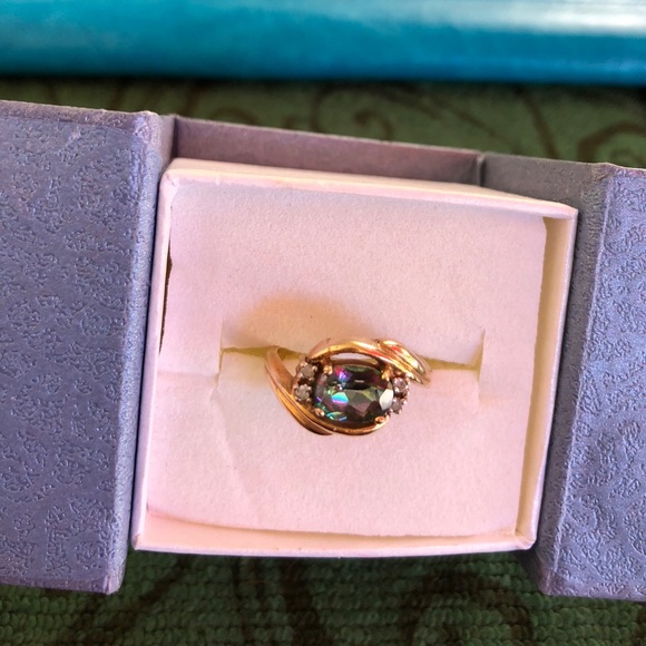 Jewelry - Mystic Topaz & Diamond 10K YG Ring - Size 5-1/2